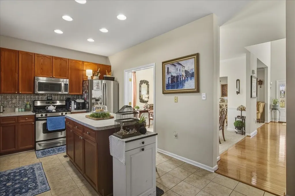 191 Eisenhower Drive Broadway VA 22815