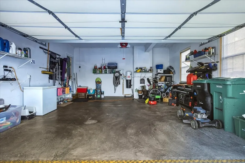 191 Eisenhower Drive Broadway VA 22815