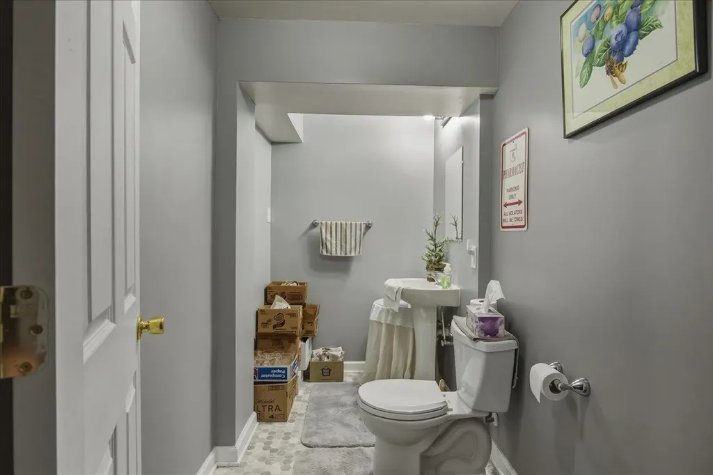 191 Eisenhower Drive Broadway VA 22815