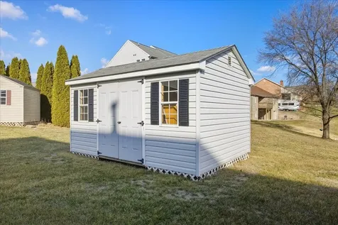 191 Eisenhower Drive Broadway VA 22815