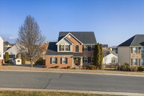 191 Eisenhower Drive Broadway VA 22815