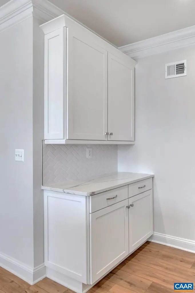 K2-7 Casper Court Zion Crossroads VA 22942