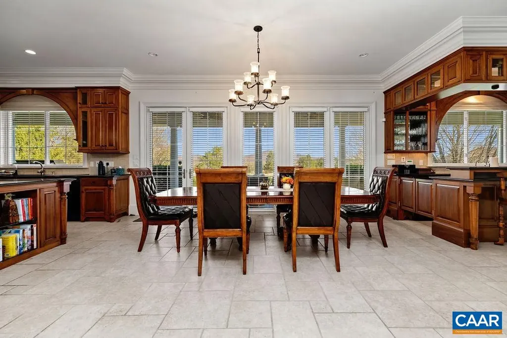 1310 Monocan Drive Nellysford VA 22958