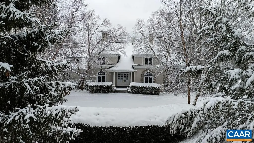 1310 Monocan Drive Nellysford VA 22958