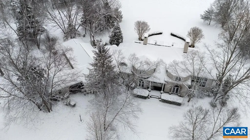 1310 Monocan Drive Nellysford VA 22958