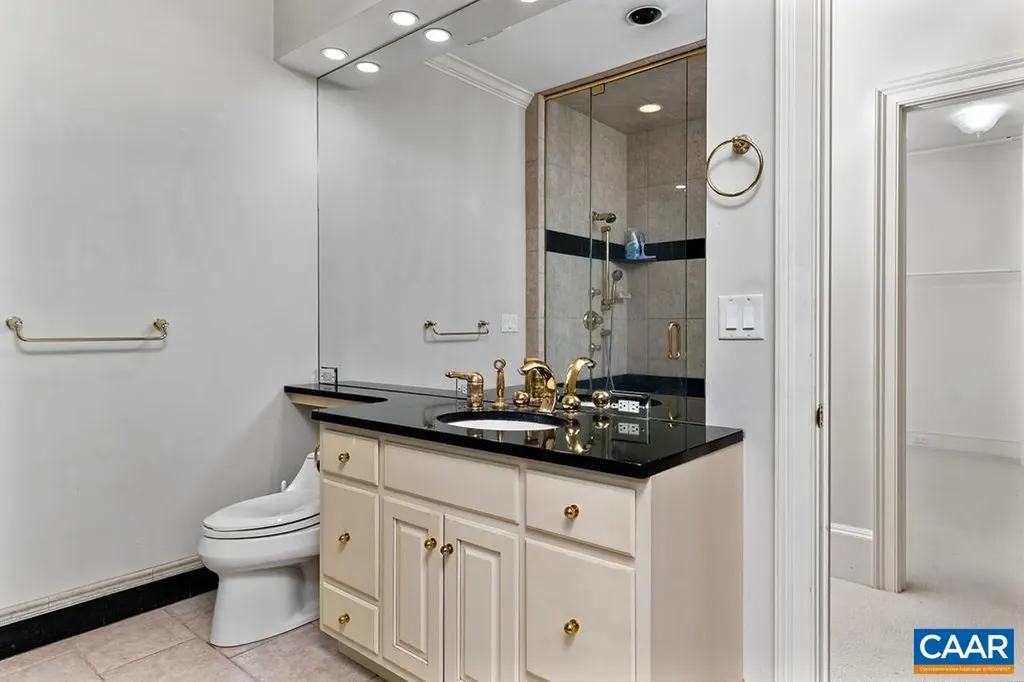 1310 Monocan Drive Nellysford VA 22958