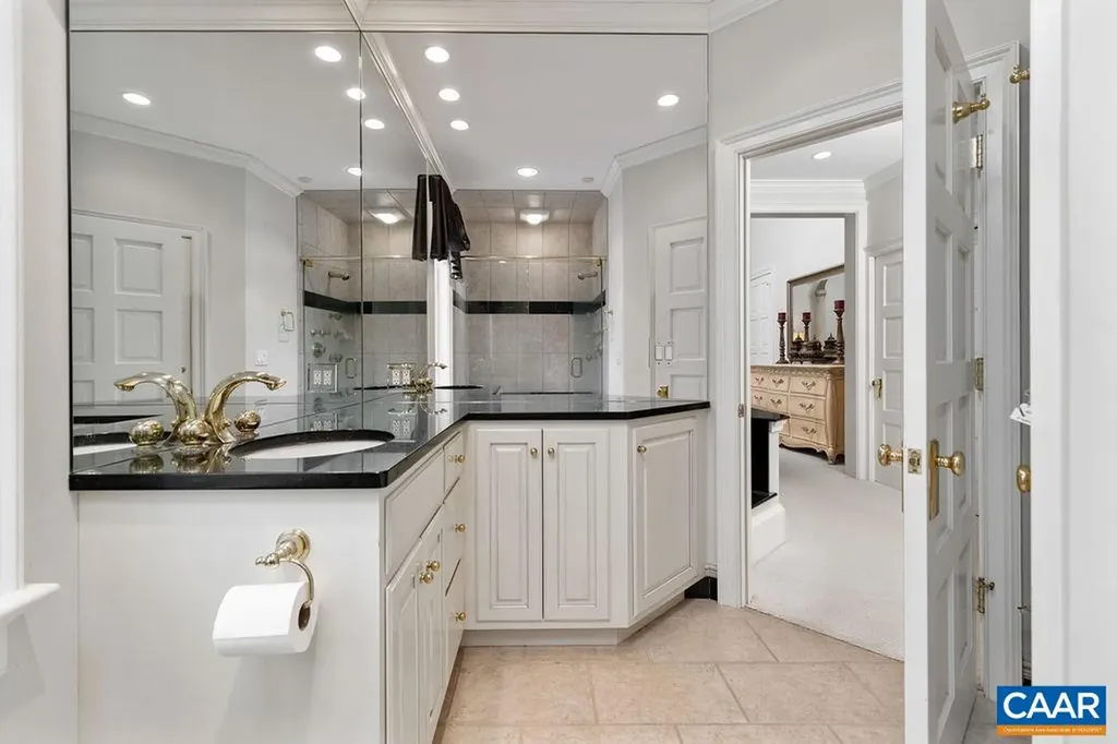 1310 Monocan Drive Nellysford VA 22958