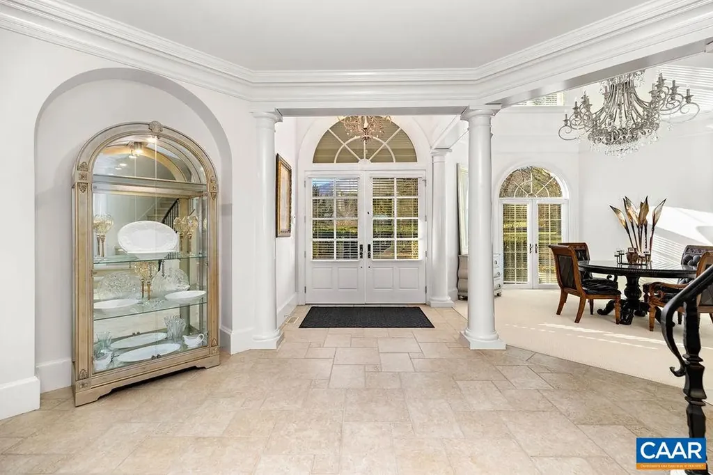 1310 Monocan Drive Nellysford VA 22958