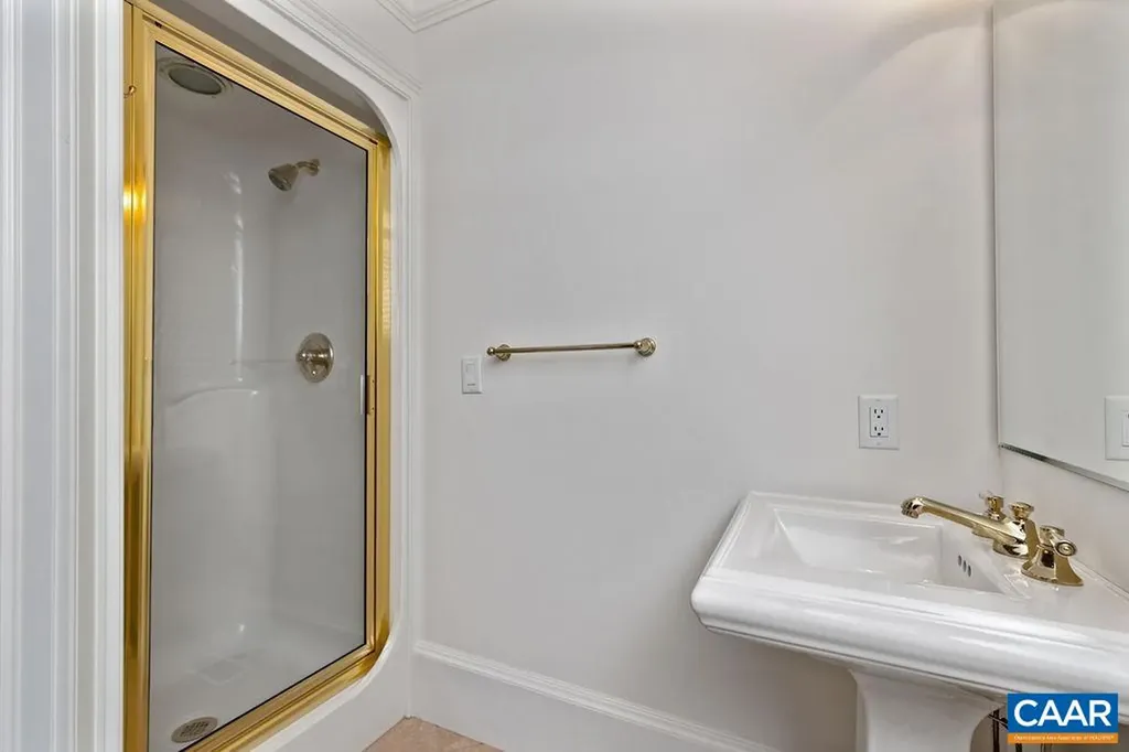 1310 Monocan Drive Nellysford VA 22958