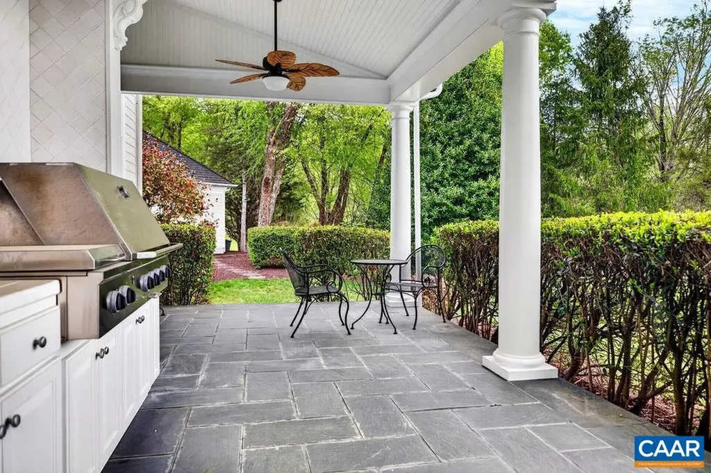 1310 Monocan Drive Nellysford VA 22958