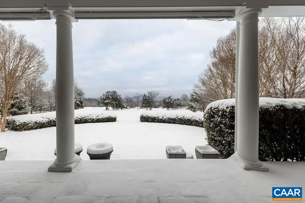 1310 Monocan Drive Nellysford VA 22958