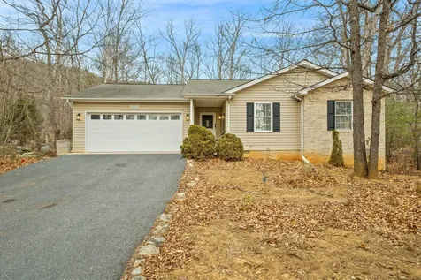 2395 Hopkins Drive Mcgaheysville VA 22840
