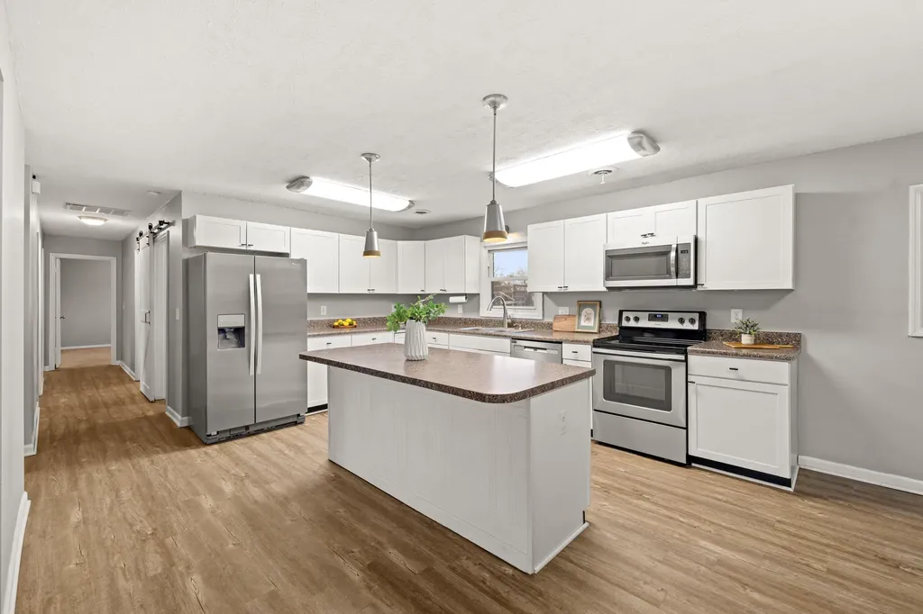 54 Thorofare Road Crimora VA 24431