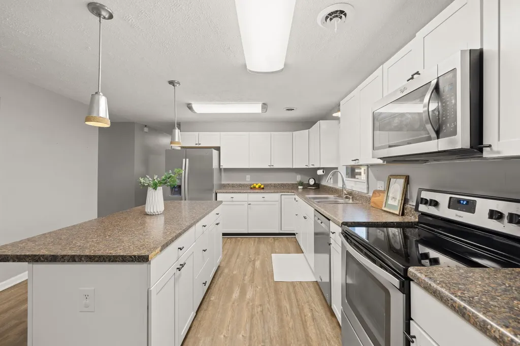 54 Thorofare Road Crimora VA 24431