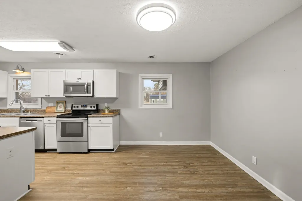 54 Thorofare Road Crimora VA 24431