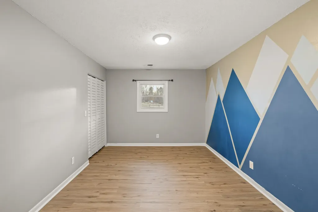 54 Thorofare Road Crimora VA 24431