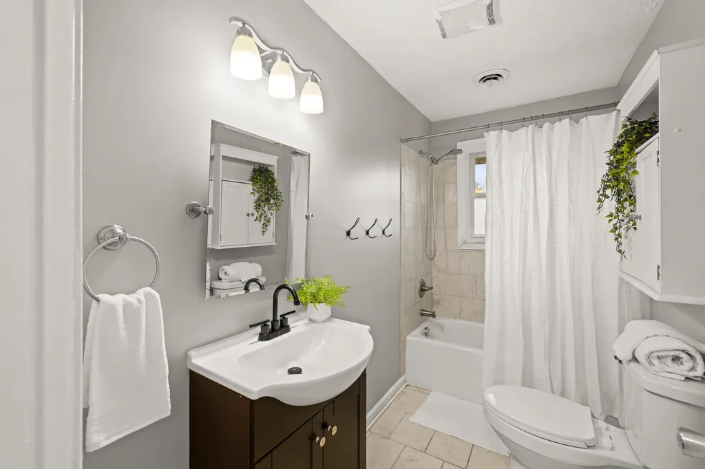 54 Thorofare Road Crimora VA 24431