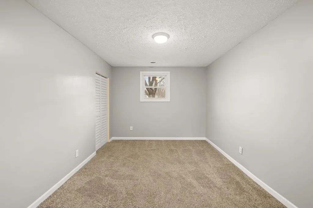 54 Thorofare Road Crimora VA 24431