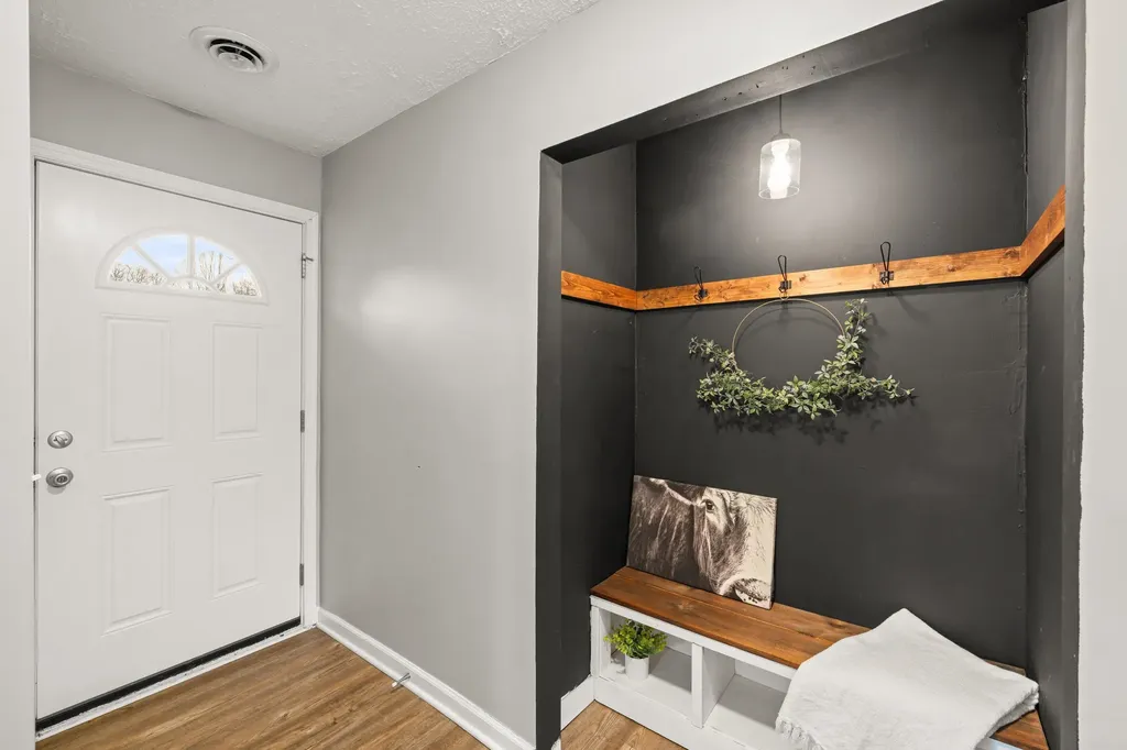 54 Thorofare Road Crimora VA 24431