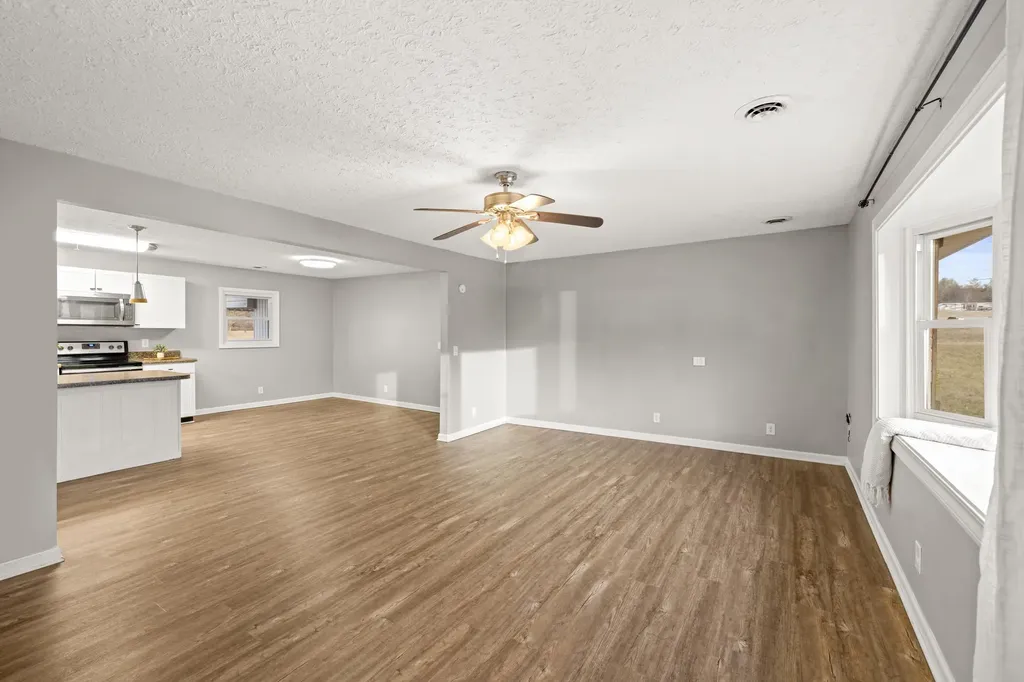 54 Thorofare Road Crimora VA 24431