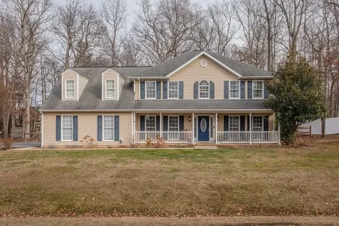 344 Arrowhead Lane Stuarts Draft VA 24477