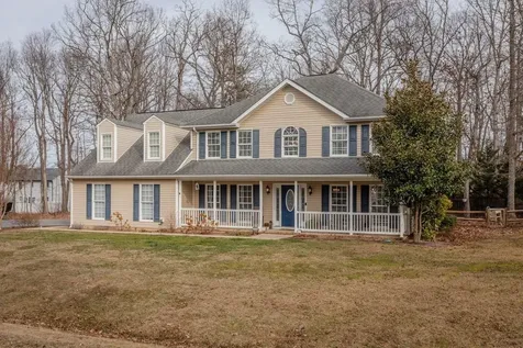 344 Arrowhead Lane Stuarts Draft VA 24477