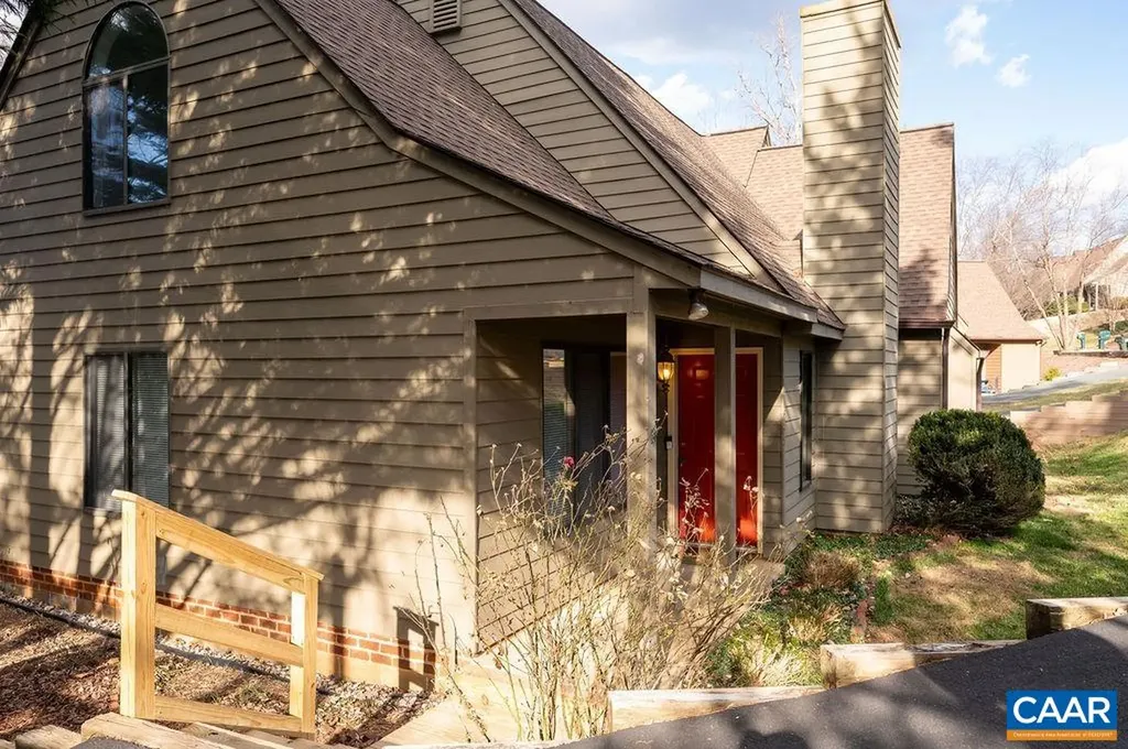 1688 Royal Oak Court Charlottesville VA 22902