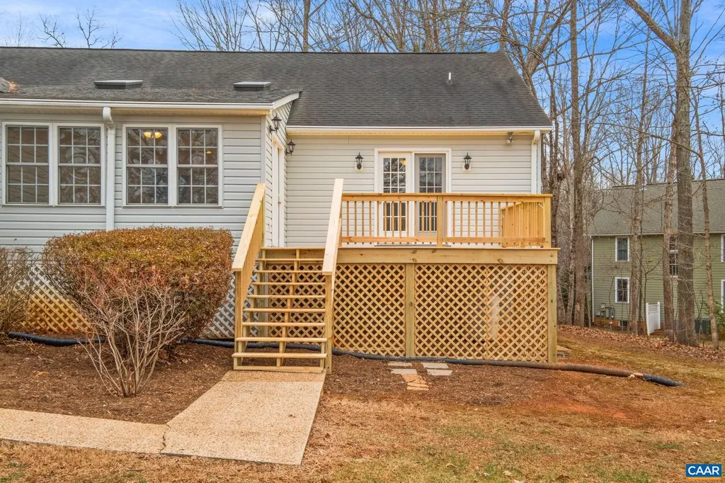 17 Rudolph Street Ruckersville VA 22968