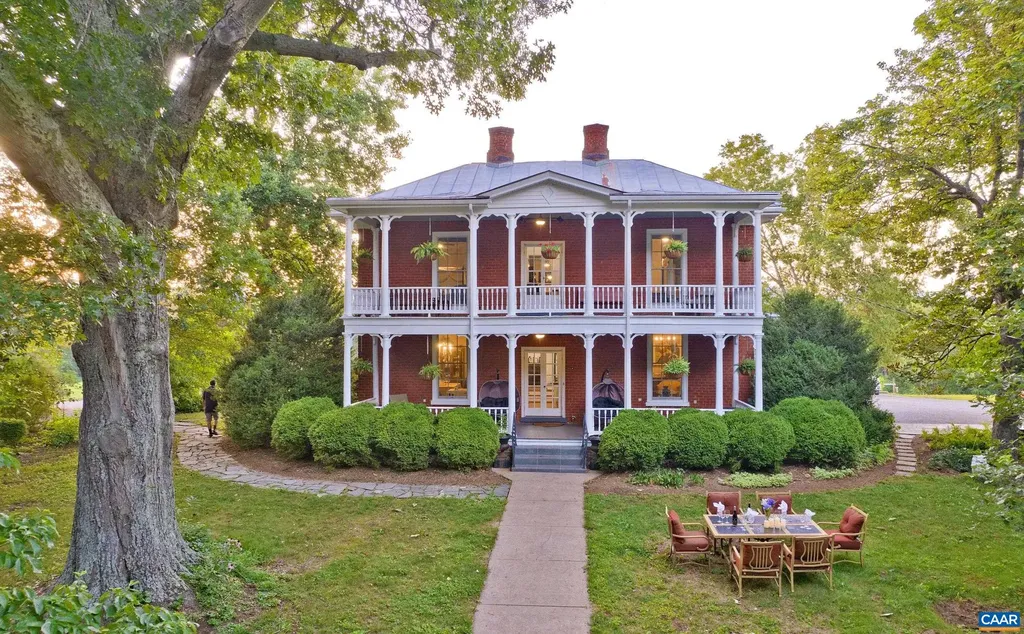 294 & 262 Freshwater Cove Lane Lovingston VA 22949