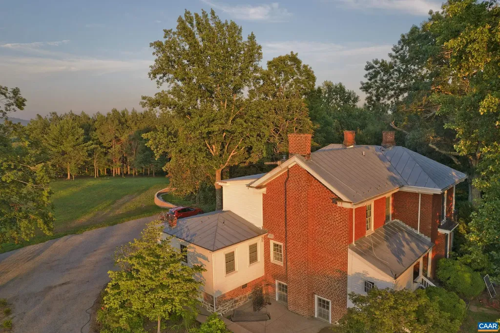 294 & 262 Freshwater Cove Lane Lovingston VA 22949