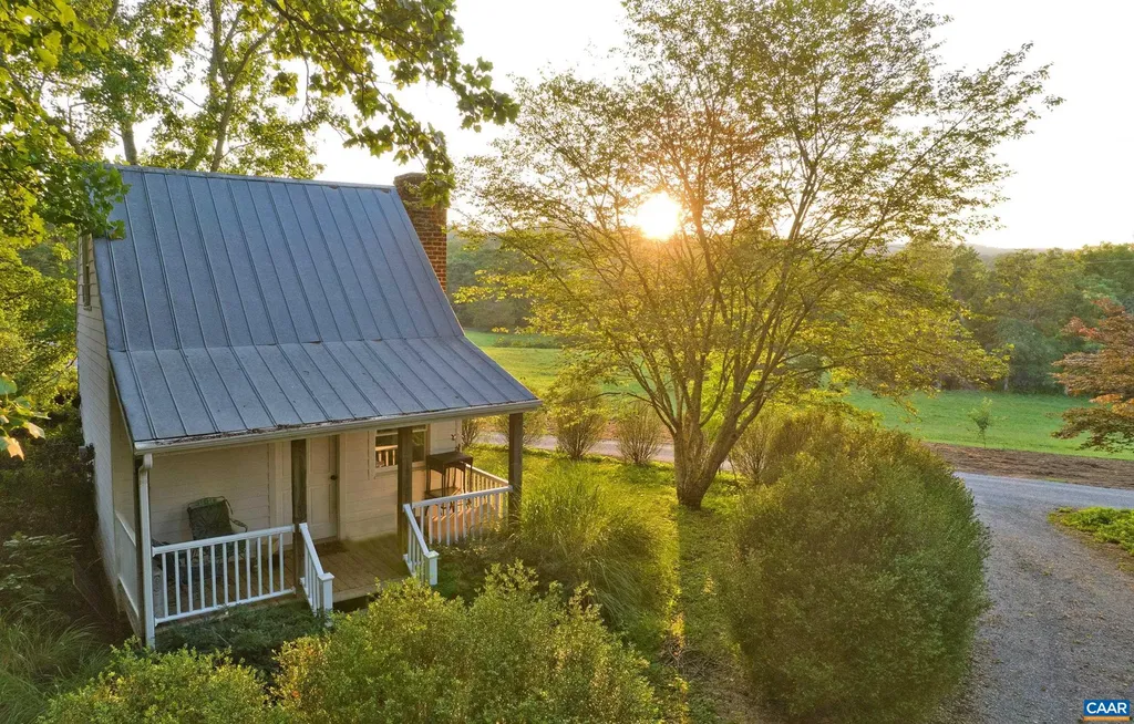 294 & 262 Freshwater Cove Lane Lovingston VA 22949