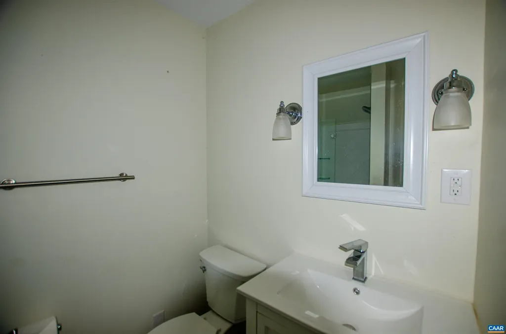 294 & 262 Freshwater Cove Lane Lovingston VA 22949