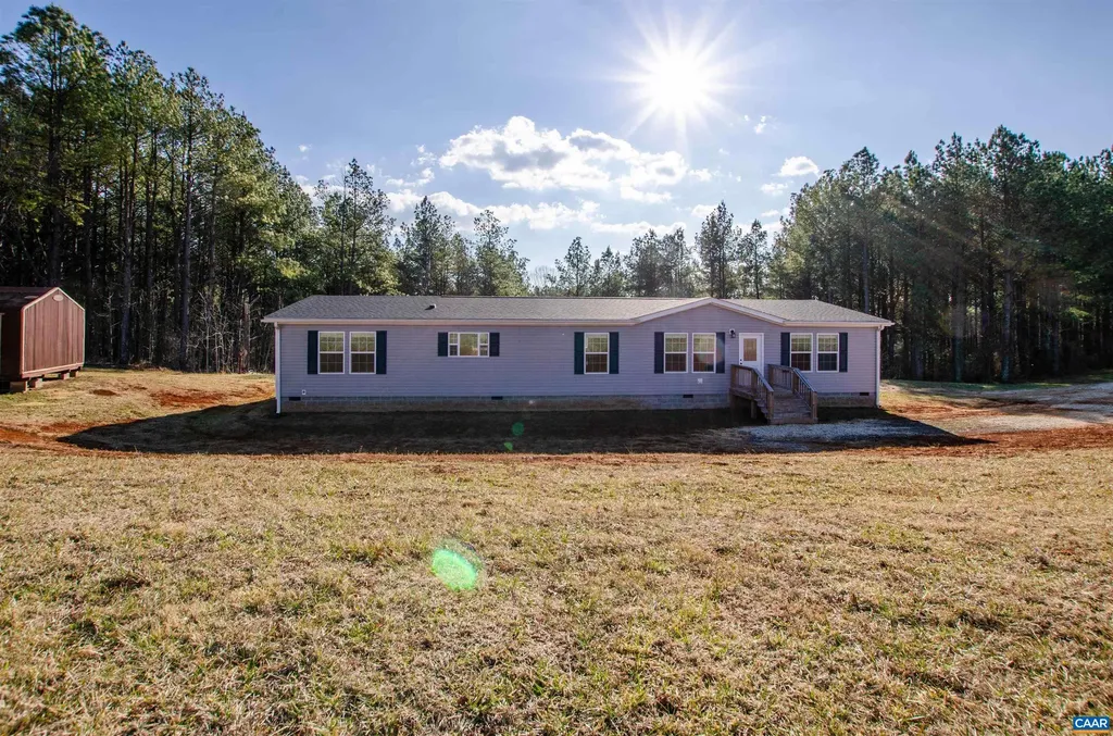 294 & 262 Freshwater Cove Lane Lovingston VA 22949