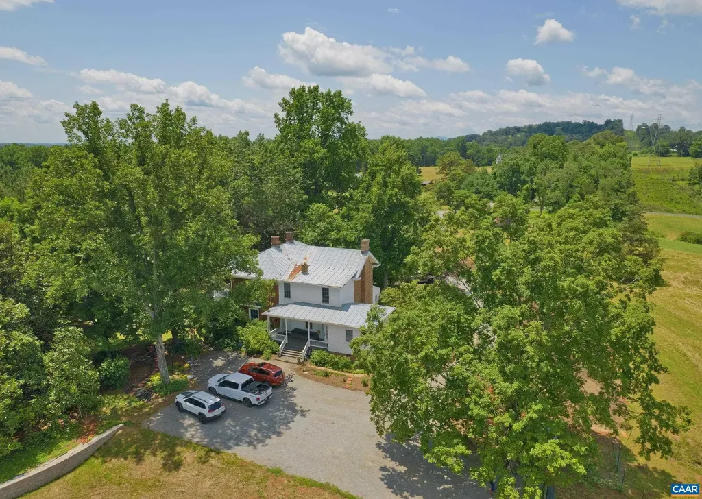 294 & 262 Freshwater Cove Lane Lovingston VA 22949