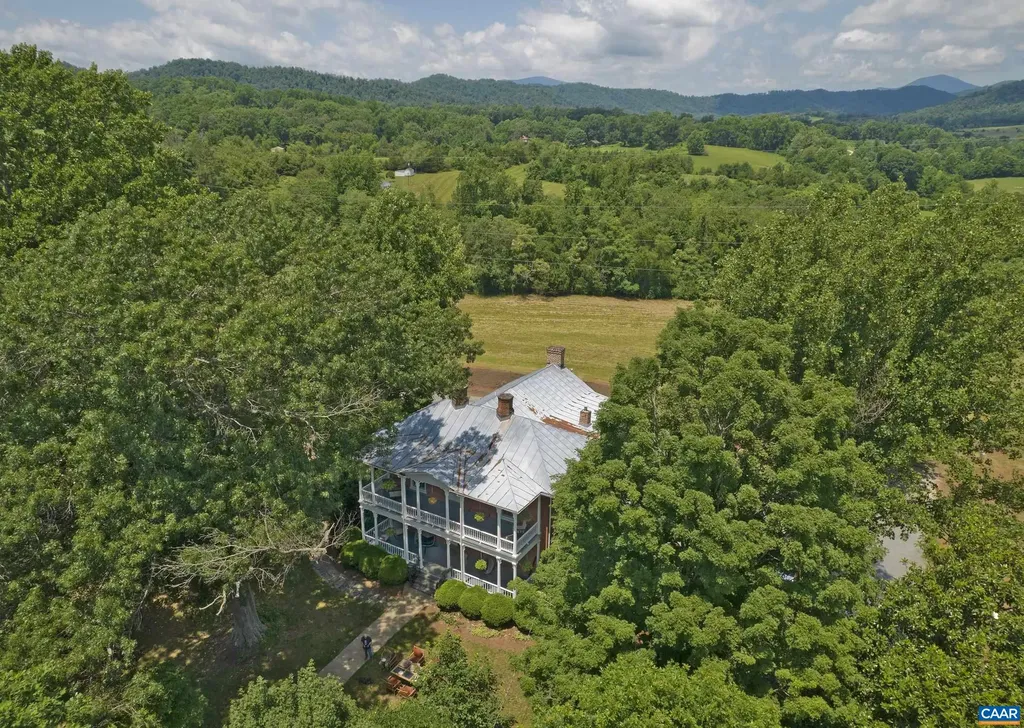 294 & 262 Freshwater Cove Lane Lovingston VA 22949