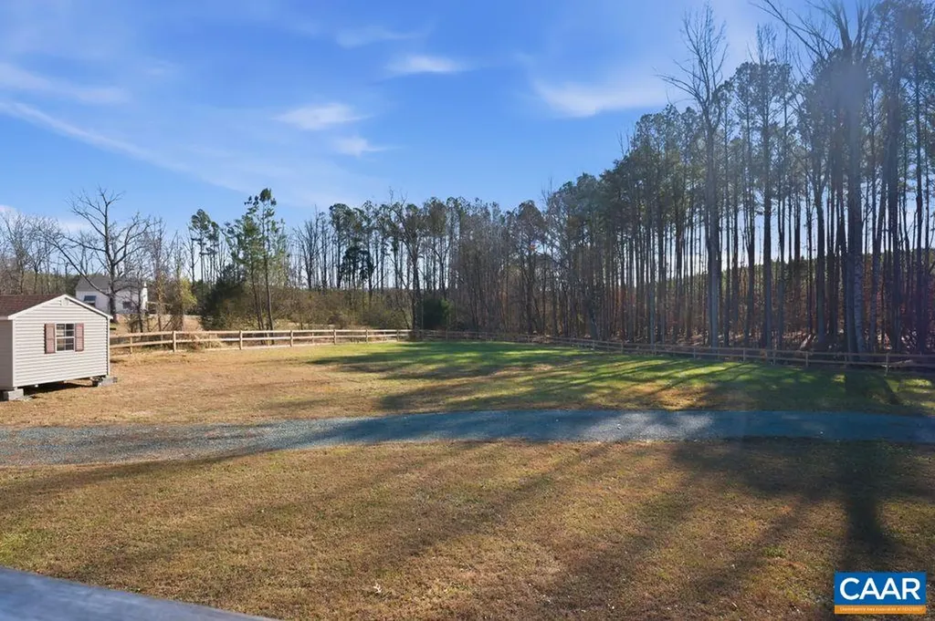 2276 Shiloh Church Road Palmyra VA 22963