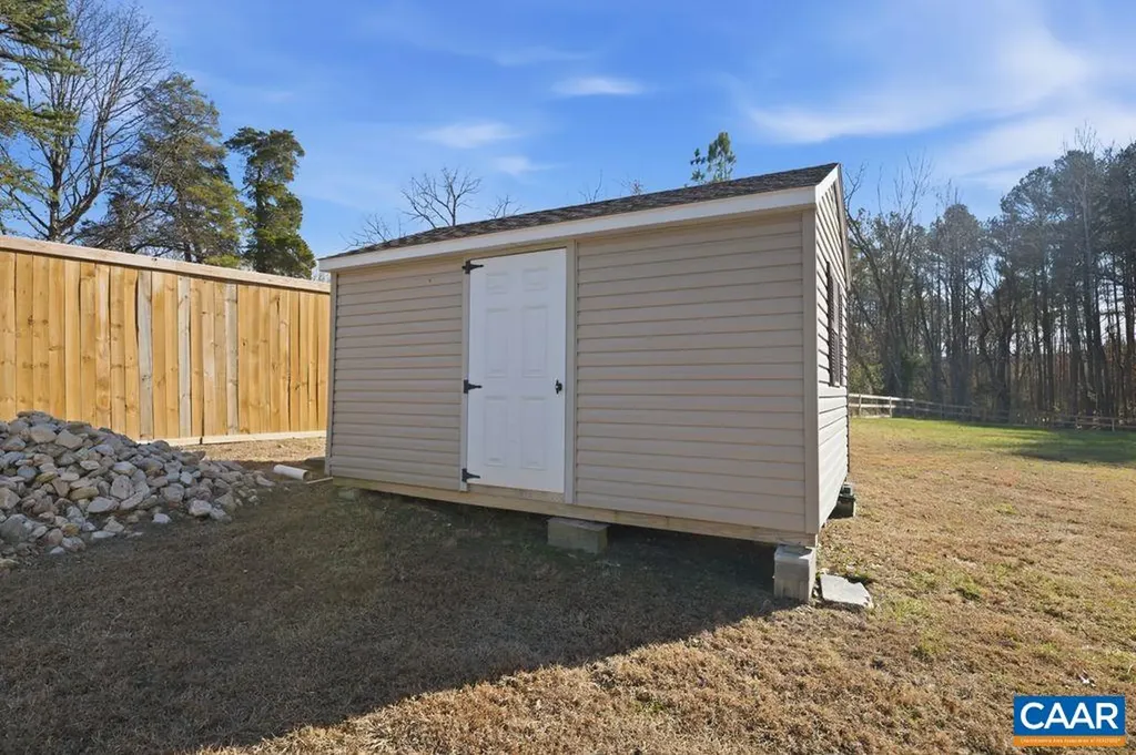 2276 Shiloh Church Road Palmyra VA 22963