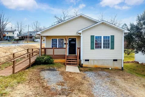 501 Hays Avenue Staunton VA 24401