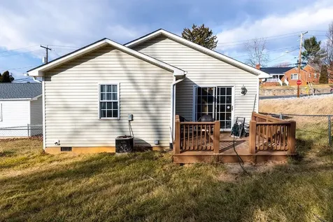 501 Hays Avenue Staunton VA 24401