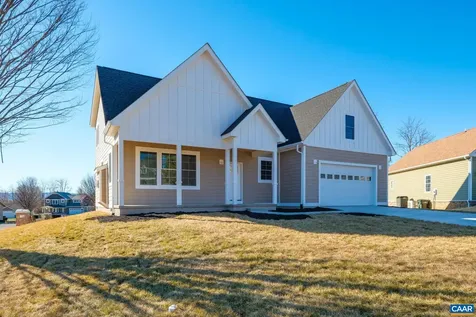 1004 High Point Court Waynesboro VA 22980