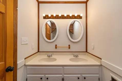 321 Honeyville Road Stanley VA 22851