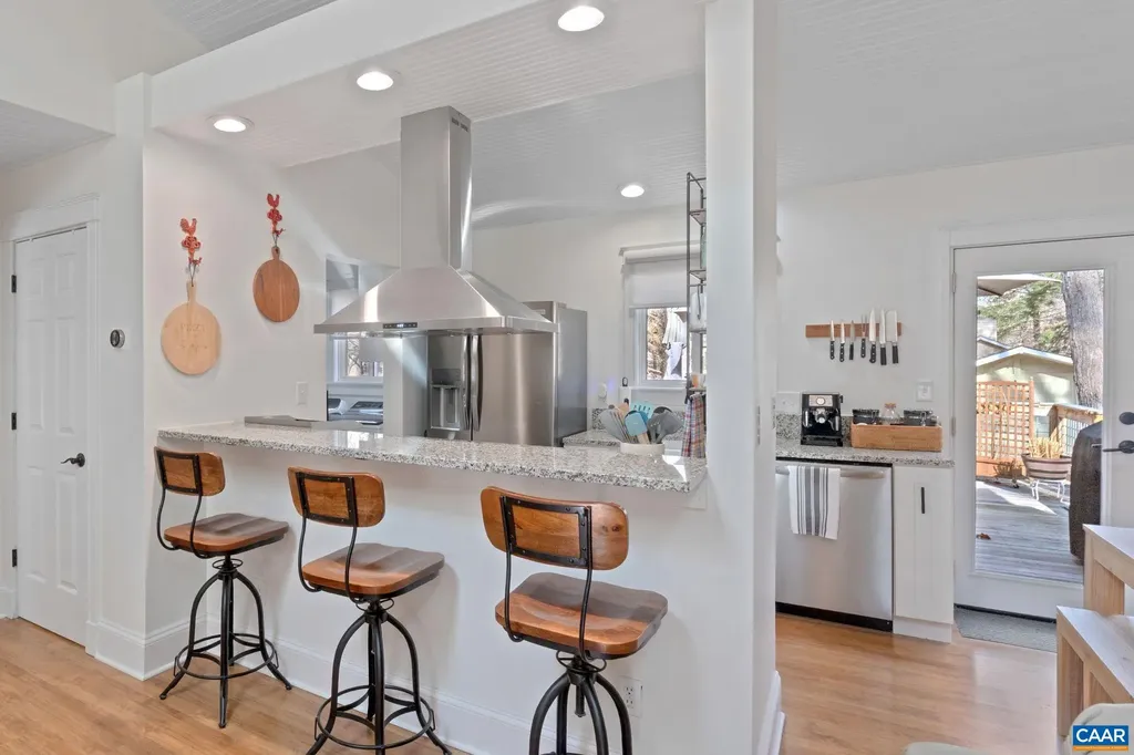 1 Hatchechubee Road Palmyra VA 22963