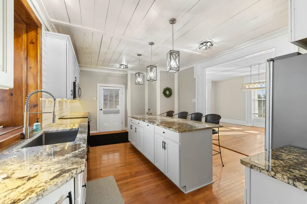 644 Early Drive Broadway VA 22815