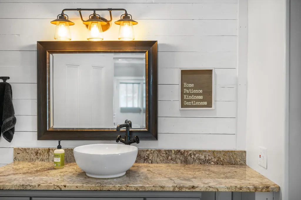 644 Early Drive Broadway VA 22815