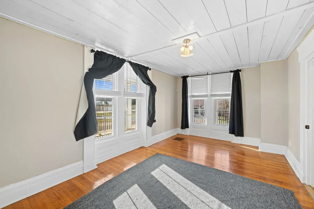 644 Early Drive Broadway VA 22815