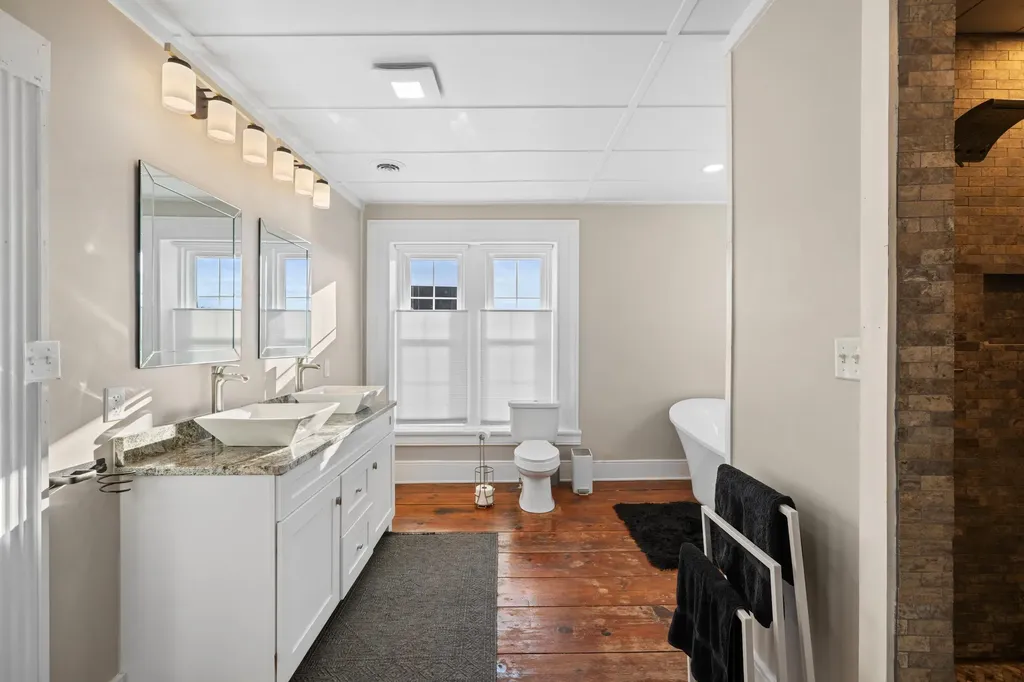 644 Early Drive Broadway VA 22815