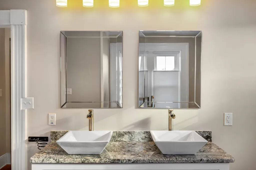 644 Early Drive Broadway VA 22815