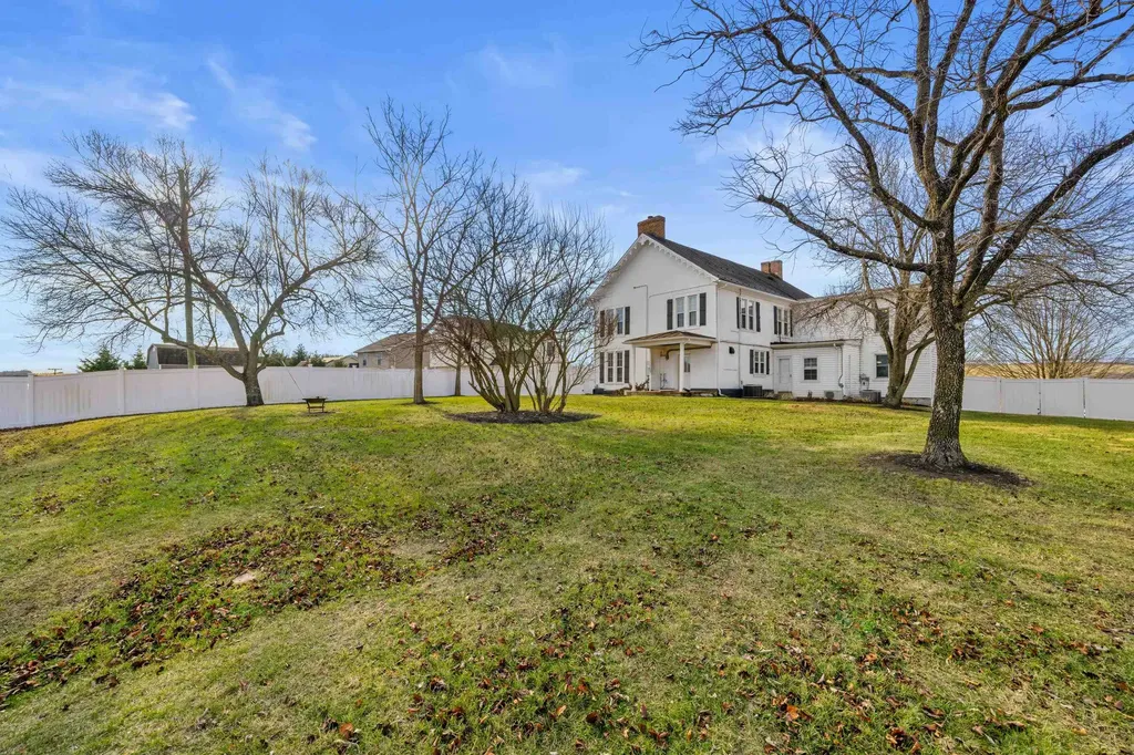 644 Early Drive Broadway VA 22815