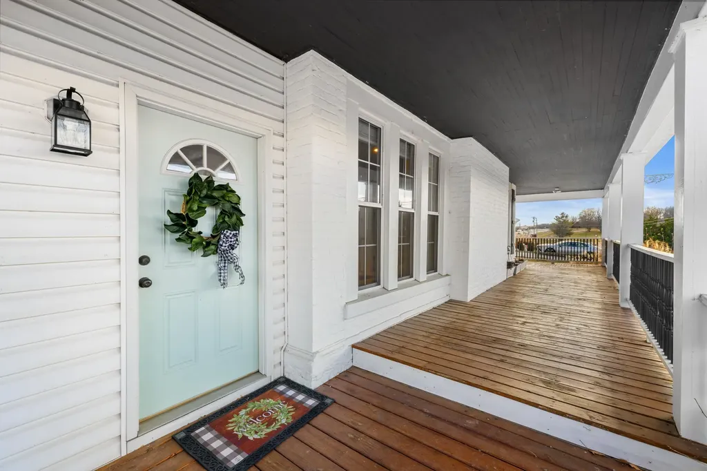 644 Early Drive Broadway VA 22815