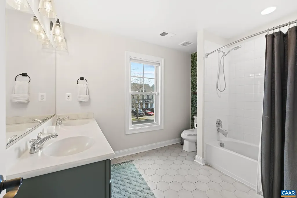 2855 Shannon Glen Court Earlysville VA 22936